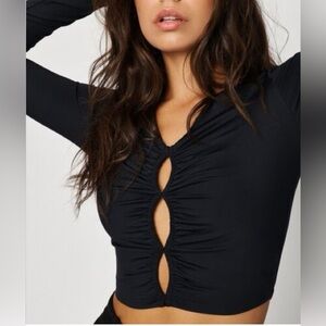 Garage Black Key Hole Long Sleeve Crop Top